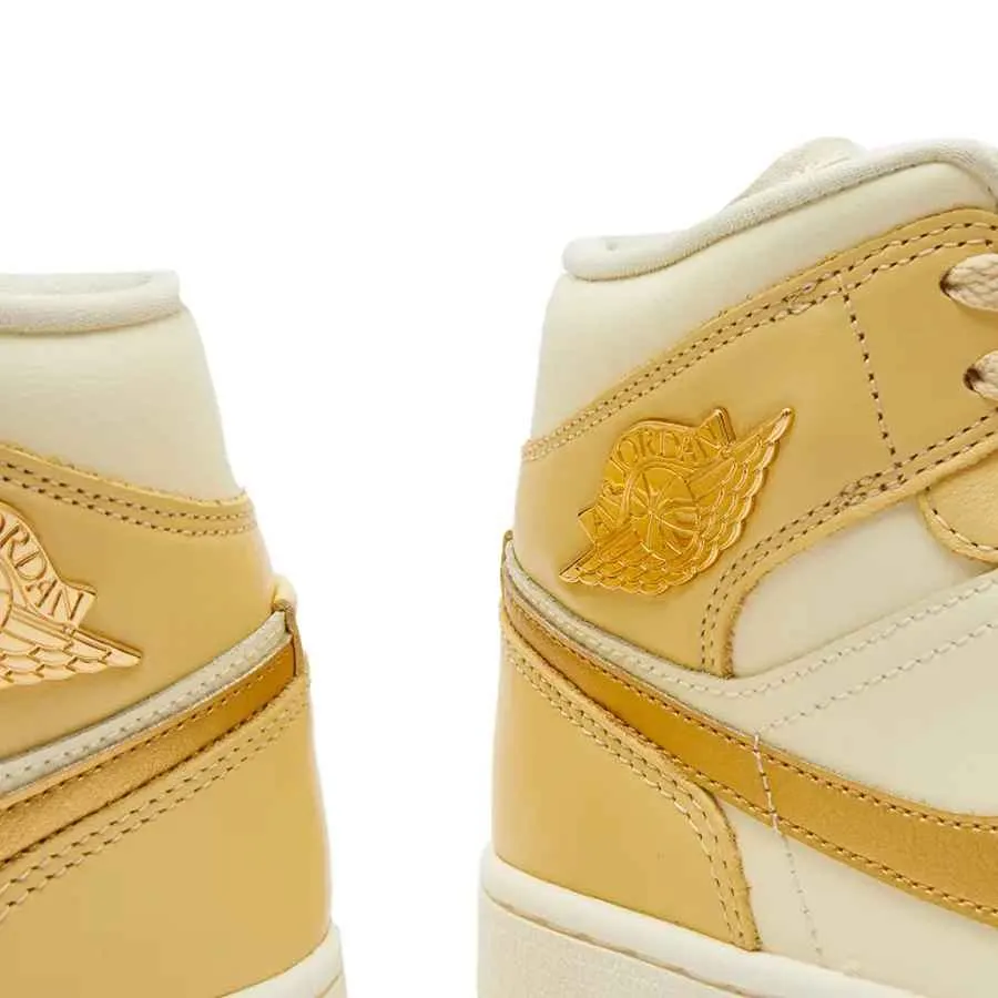 Air Jordan 1 Mid SE, Cream/Gold