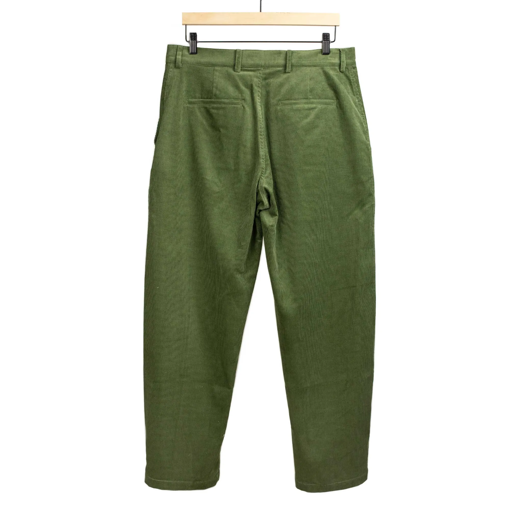 Balloon trousers in verte cotton corduroy