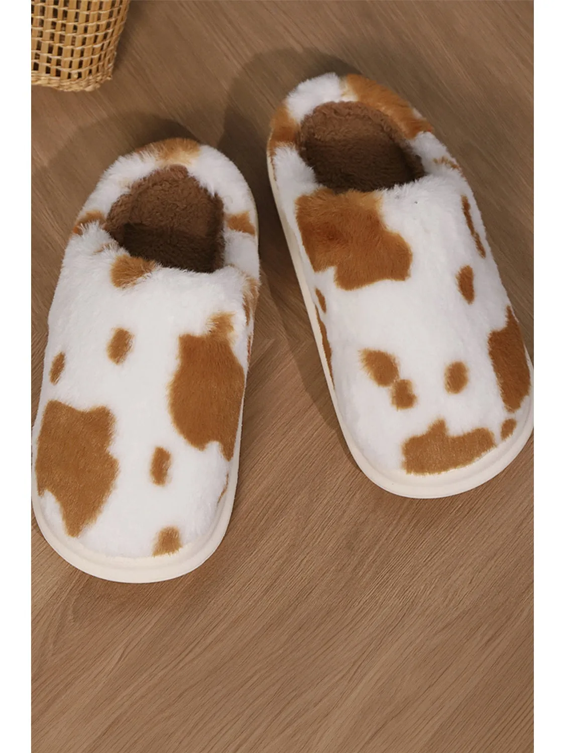 Chestnut Animal Spot Winter Plush Home Slippers