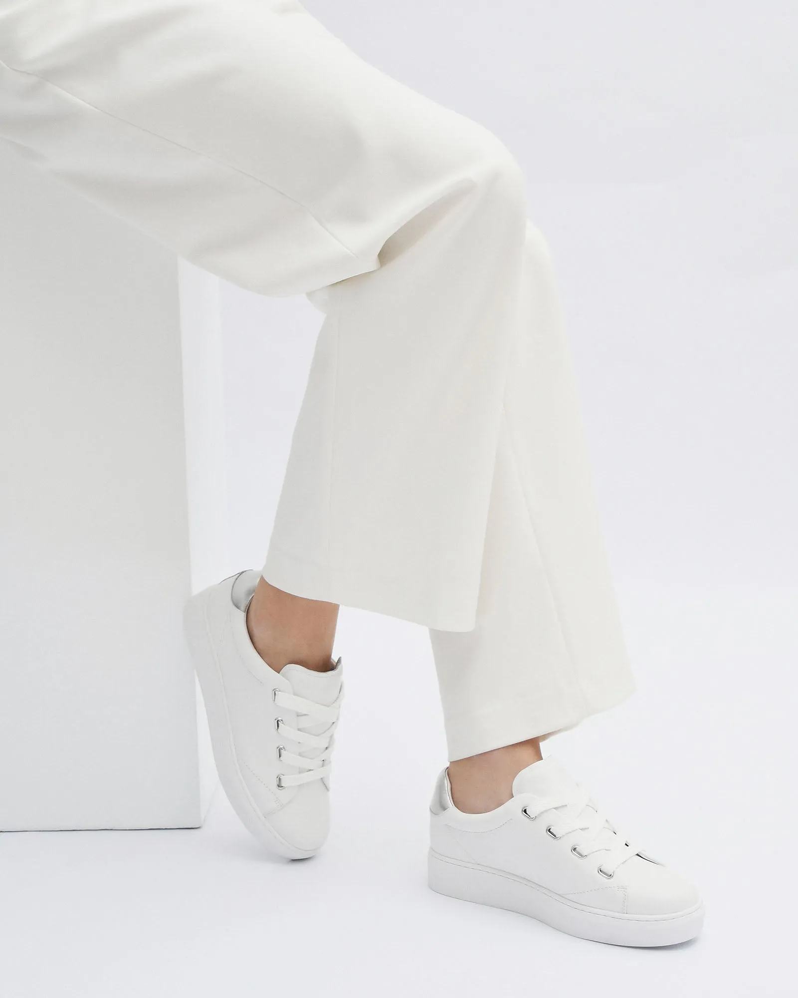 HORIZON SNEAKERS WHITE SILVER LEATHER