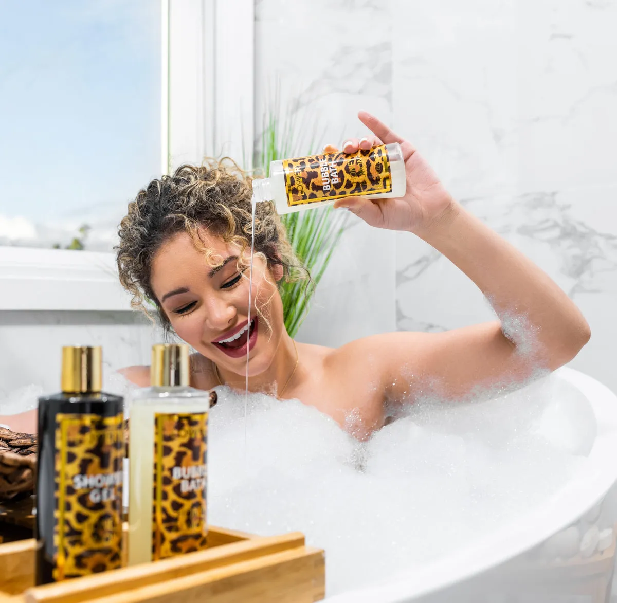 Luxe Leopard Honey Almond Bath Gift Box - 17Pc Home Spa Kit