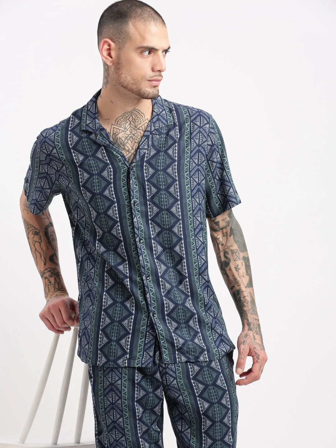 Men Geometric Print Cuban Collar Navy Blue Co-Ords Set