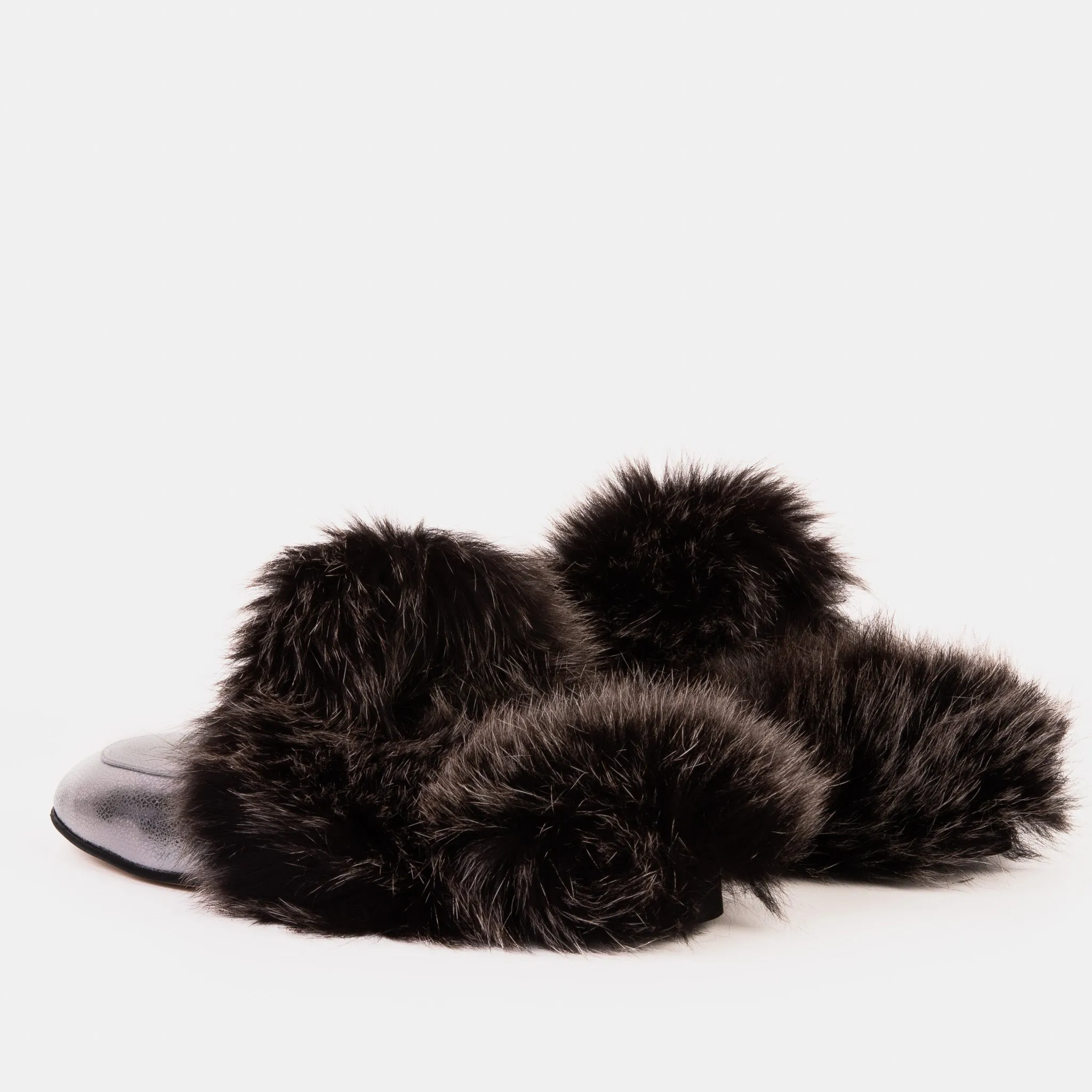 The Izmir Silver Leather Natural Fur Women Slipper